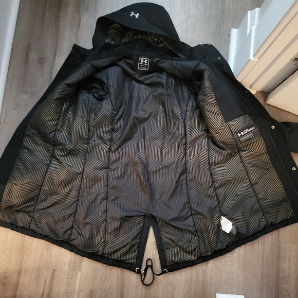 Under Armour Jacket - Picture 2 of 4